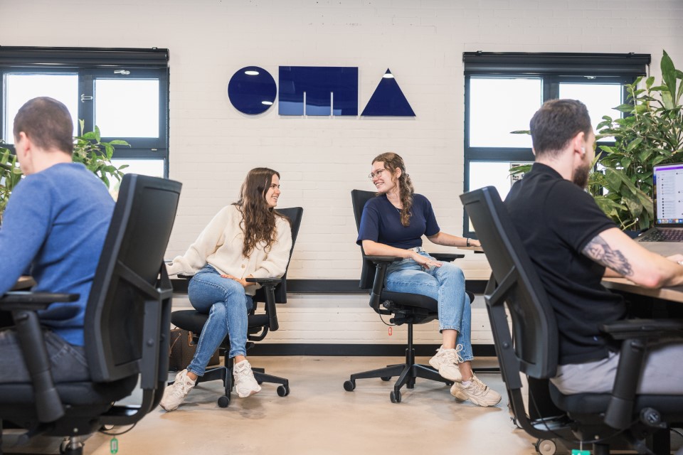 Office Manager (32u – 40u)